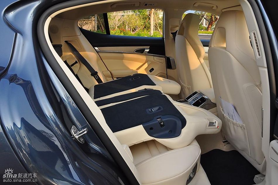 保时捷Panamera试车实拍-内饰图