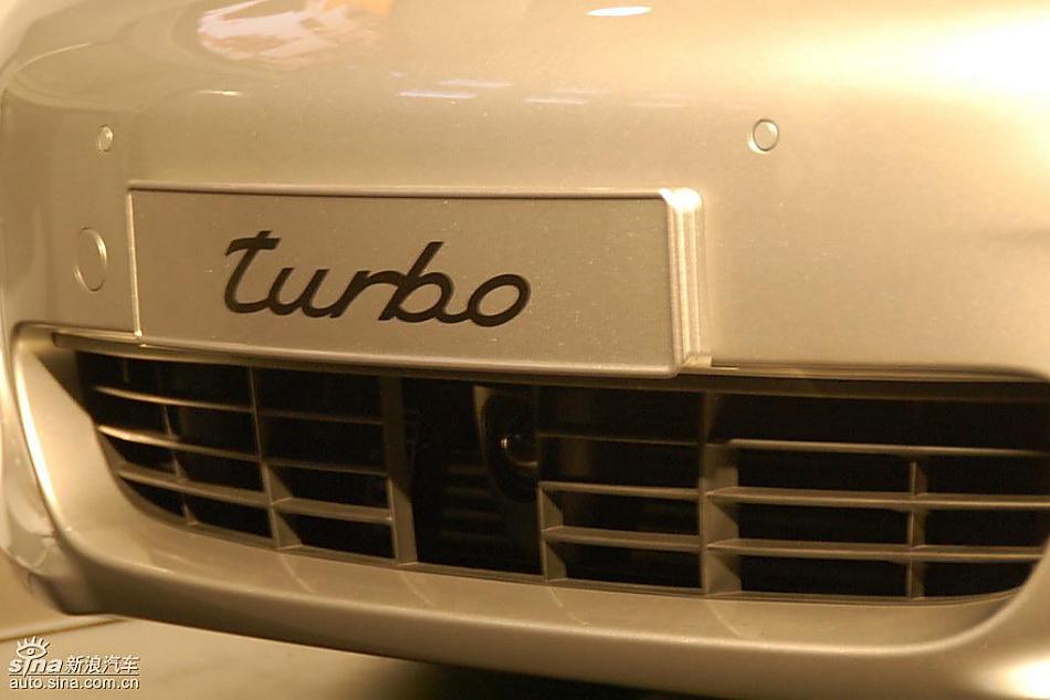 保时捷panamera外观实拍图