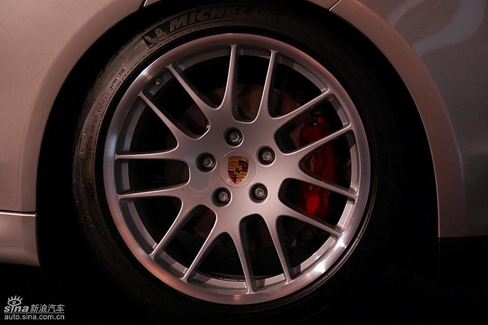 保时捷panamera外观实拍图
