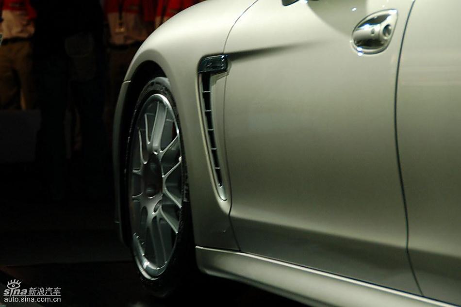 保时捷panamera外观实拍图