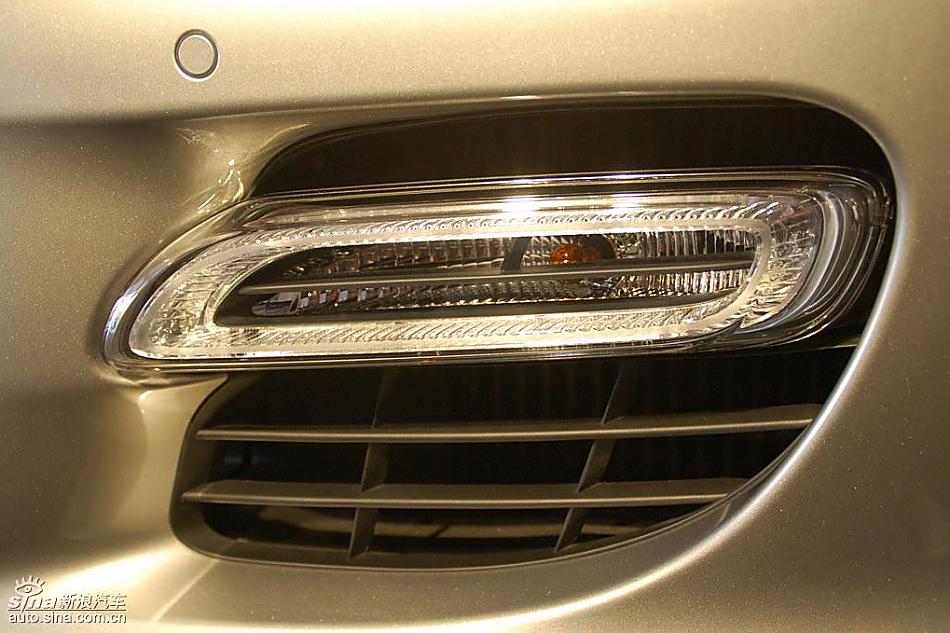 保时捷panamera外观实拍图