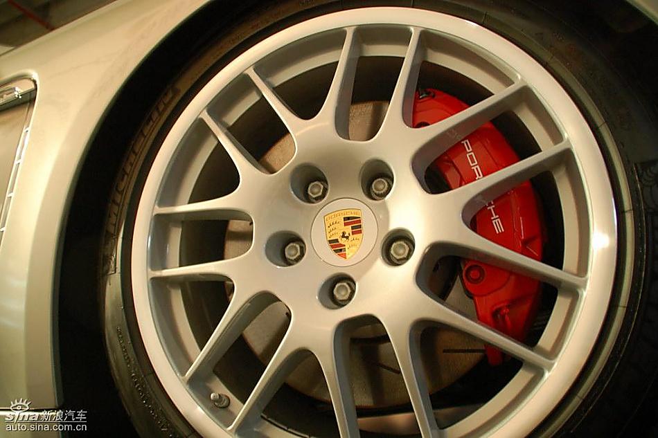 保时捷panamera外观实拍图
