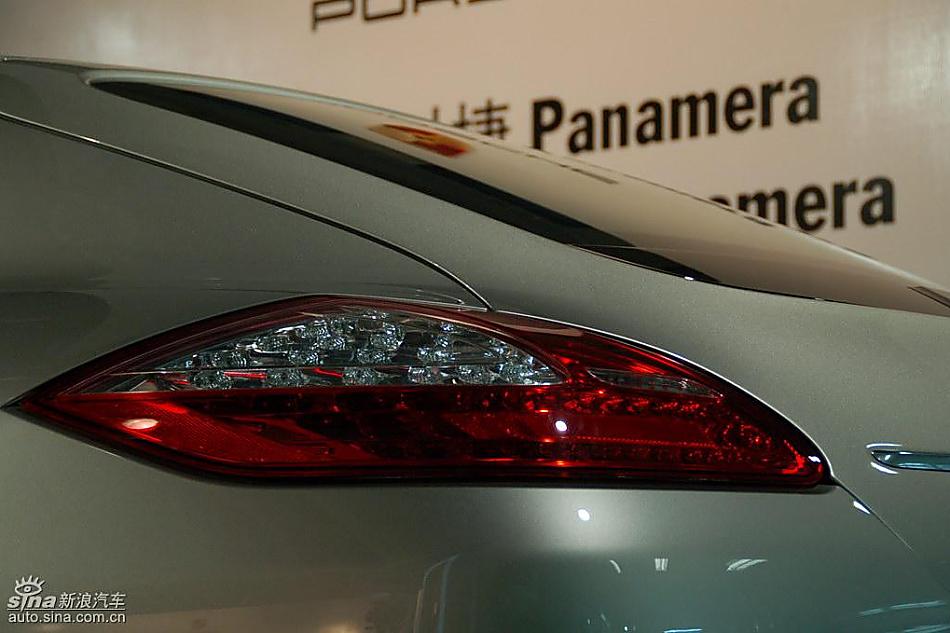 保时捷panamera外观实拍图
