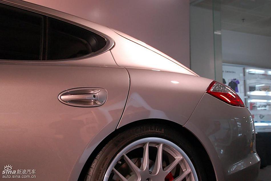 保时捷panamera外观实拍图