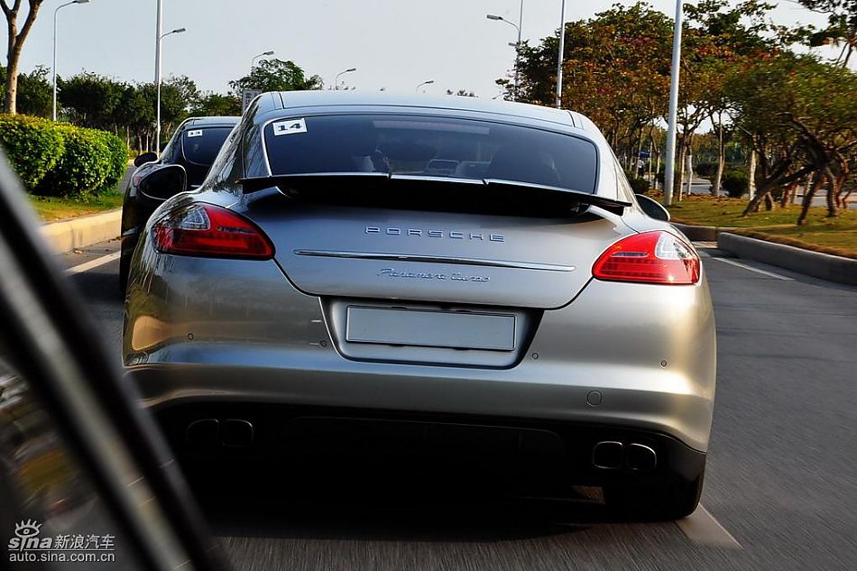 保时捷Panamera试车实拍图-动态