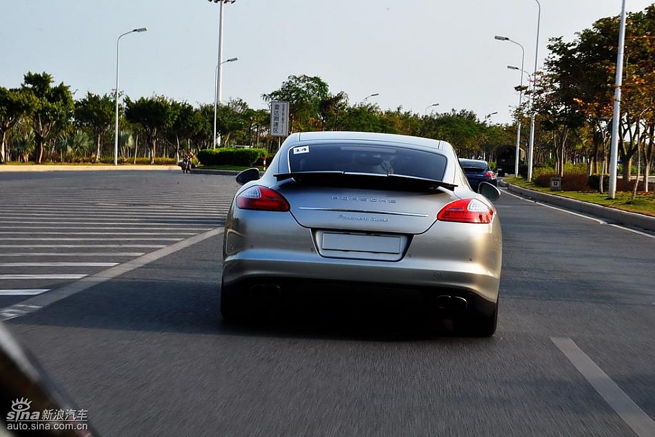保时捷Panamera试车实拍图-动态