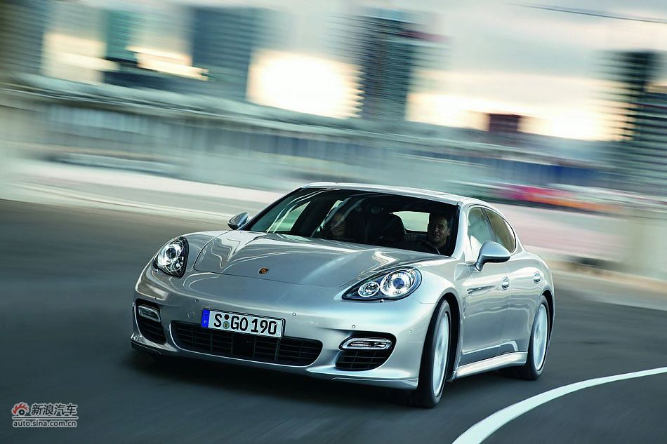 保时捷Panamera turbo