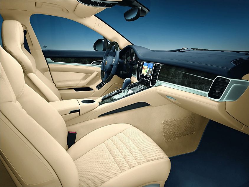 保时捷Panamera资料图片。