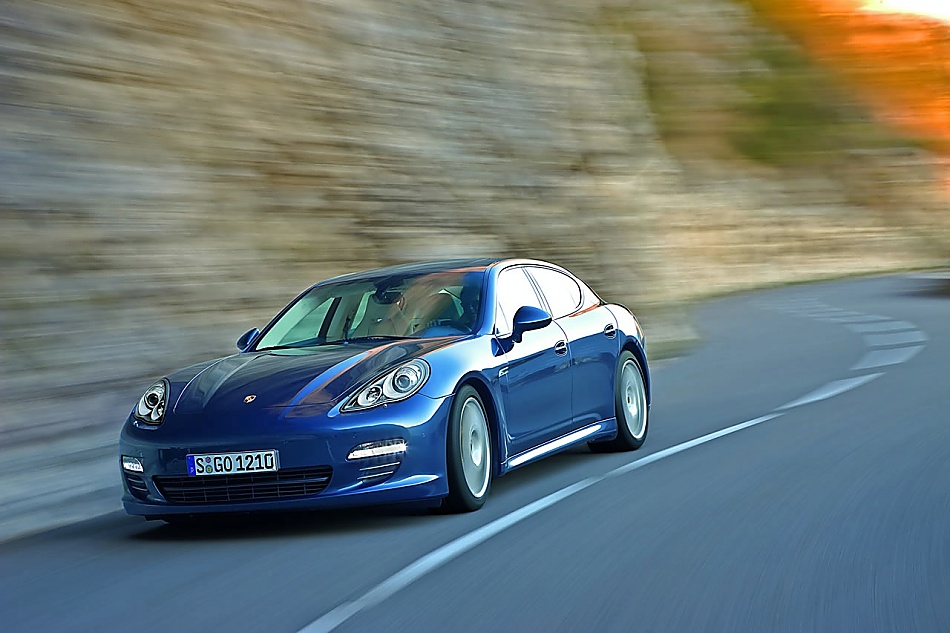 保时捷Panamera外观图片