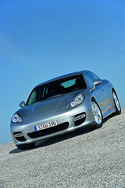 保时捷Panamera外观图片