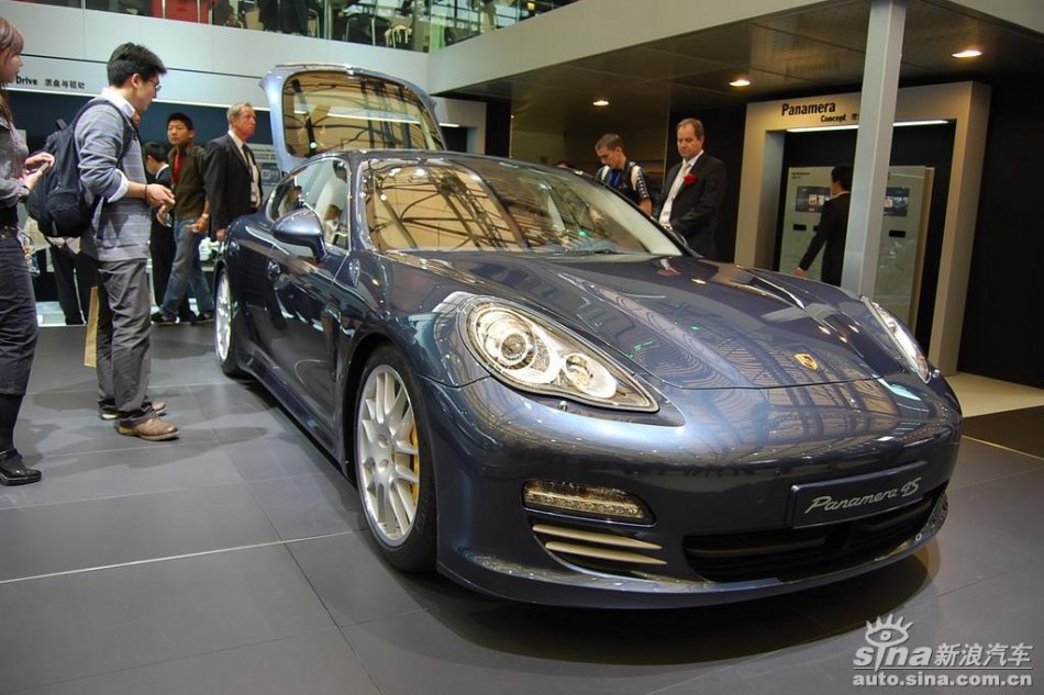 Panamera 4S