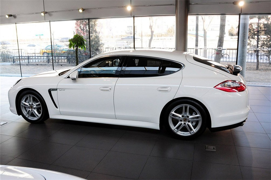 2012 ʱ Panamera S Hybrid 3.0T