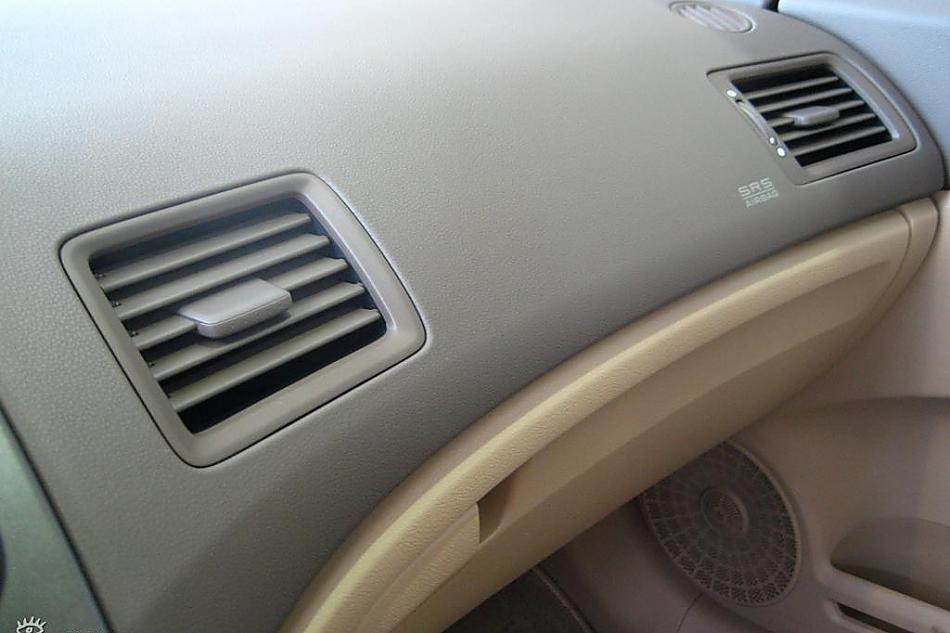 本田cicic混合动力内饰