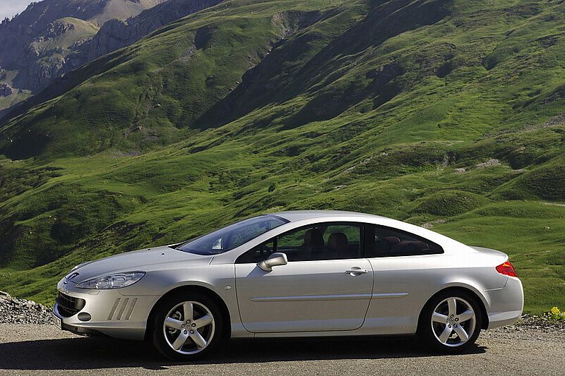 标致Coupé407双门跑车外观