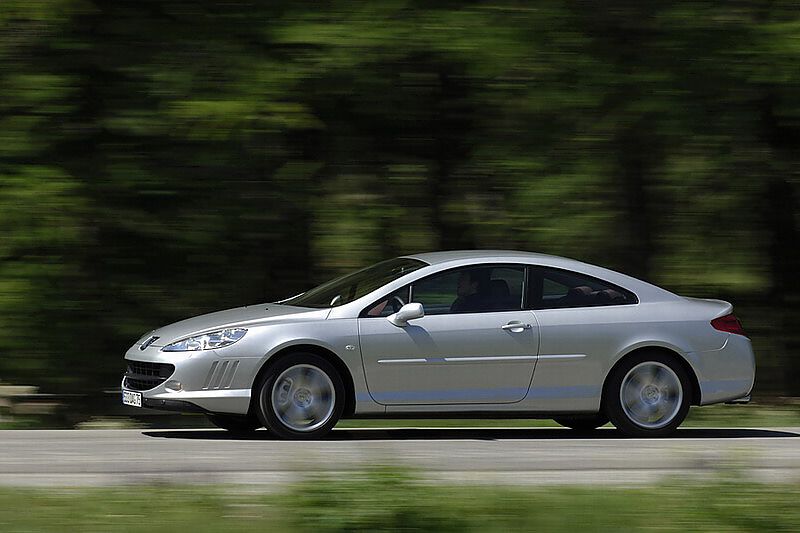 标致Coupé407双门跑车外观