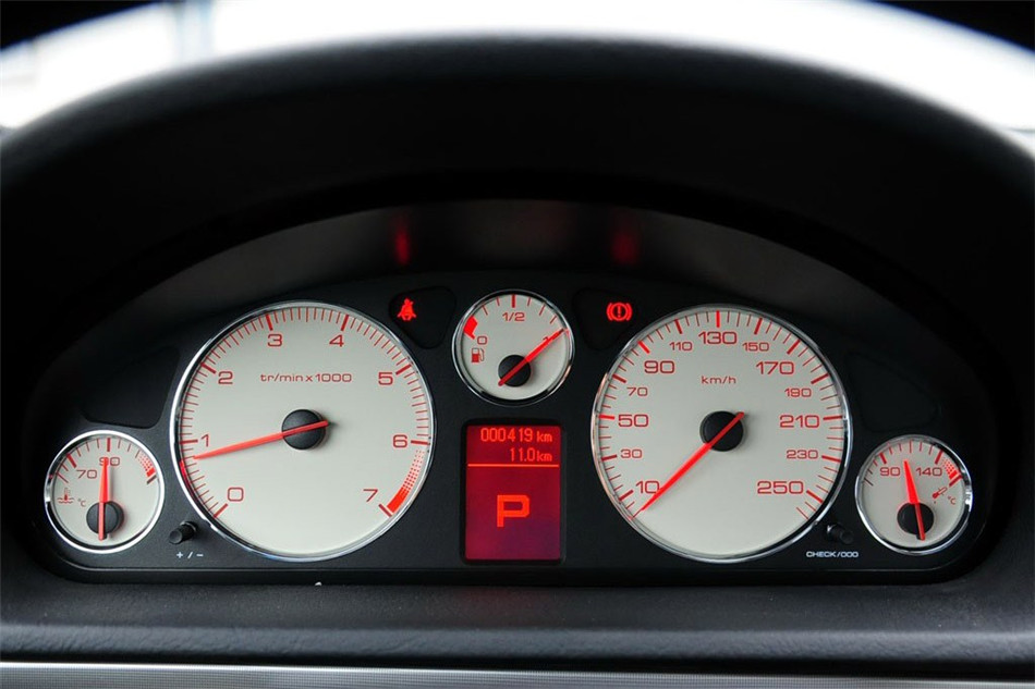 2008款 标致407 2.2 豪华版