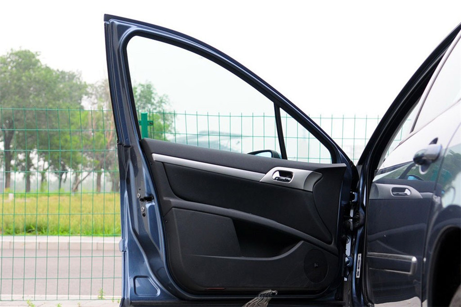 2008款 标致407 2.2 豪华版