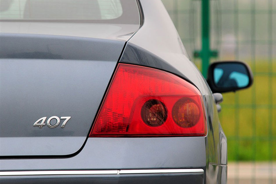 2008款 标致407 2.2 豪华版