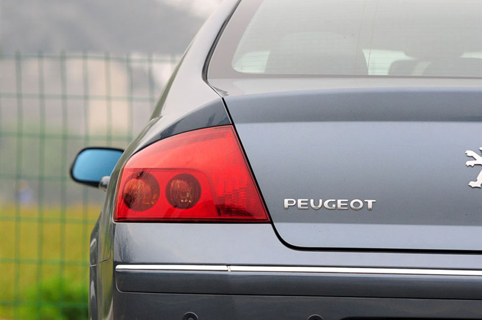 2008款 标致407 2.2 豪华版