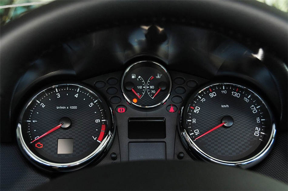 2013款标致207CC 1.6L自动时尚型