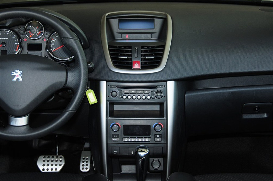 2013款标致207CC 1.6L自动时尚型