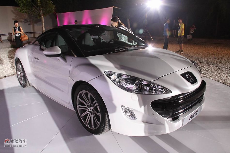 标致RCZ跑车