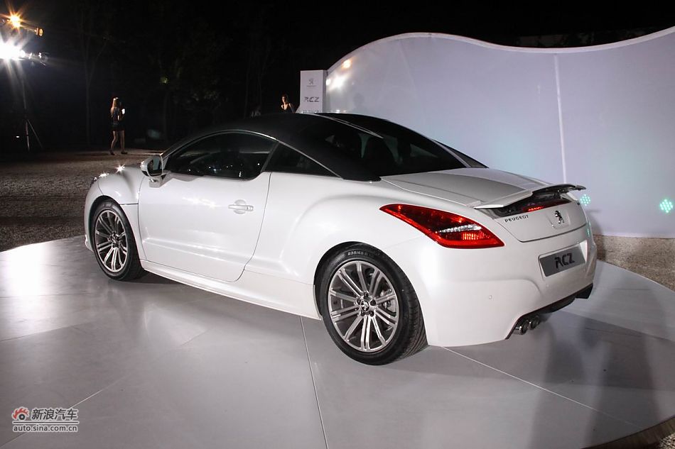 标致RCZ跑车