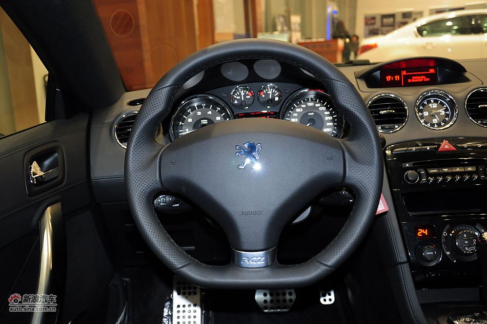 2011款标致RCZ实拍