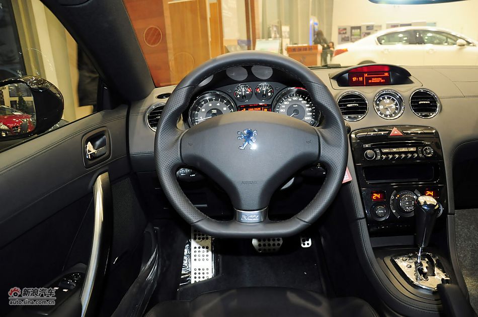 2011款标致RCZ实拍