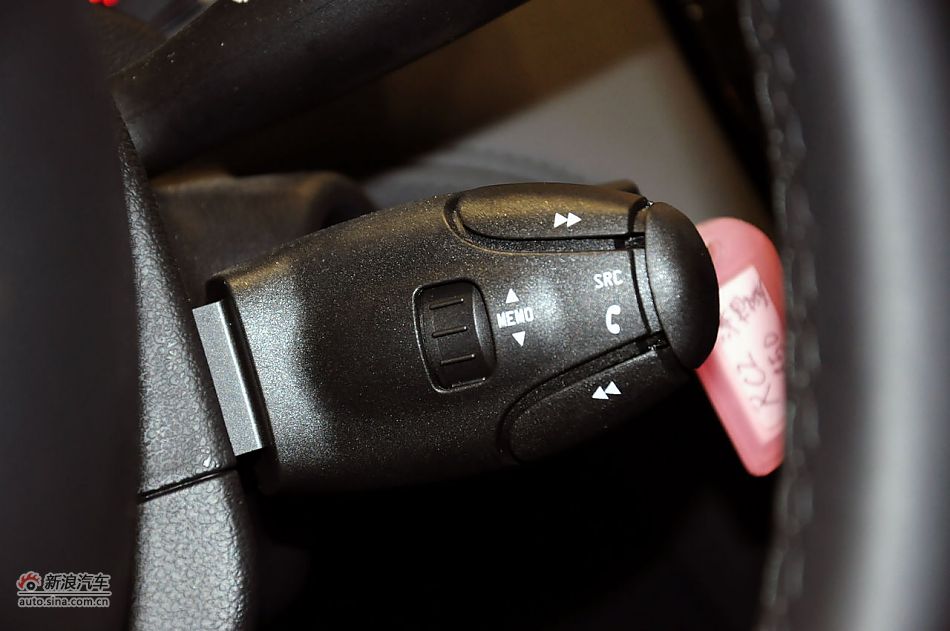 2011款标致RCZ实拍