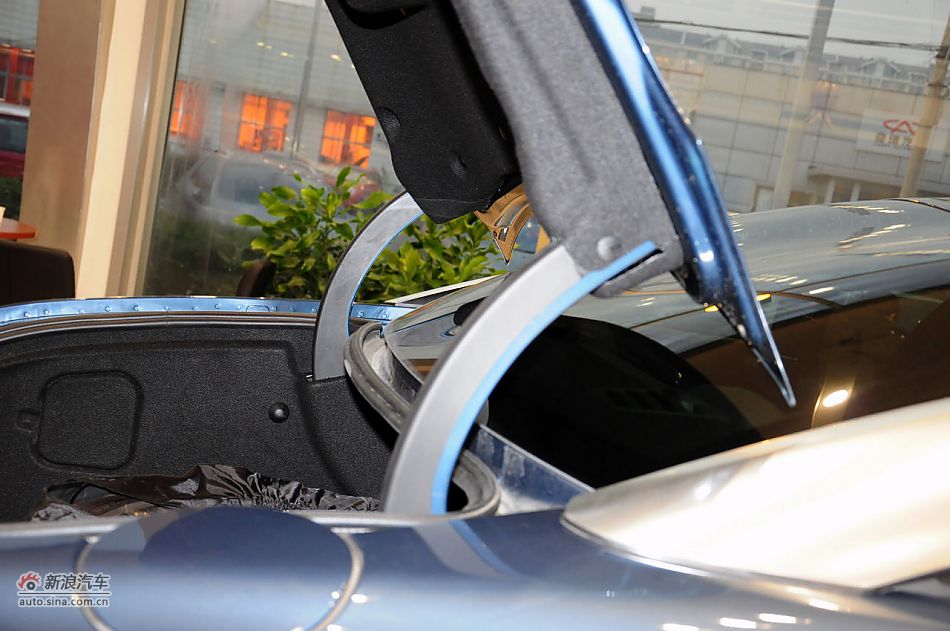 2011款标致RCZ实拍