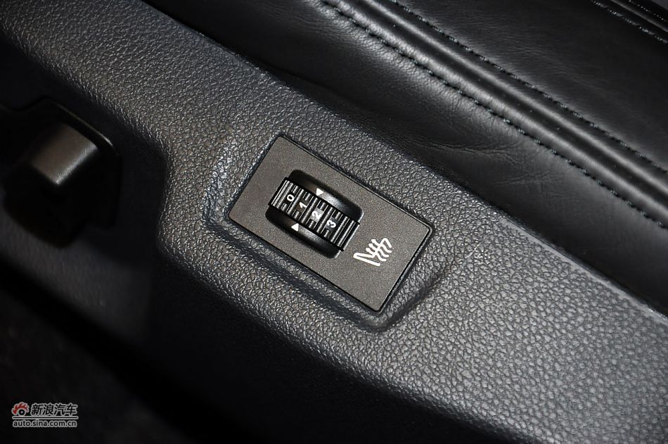 2011款标致RCZ实拍