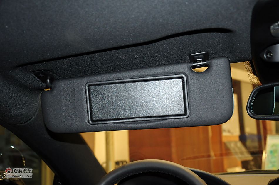 2011款标致RCZ实拍