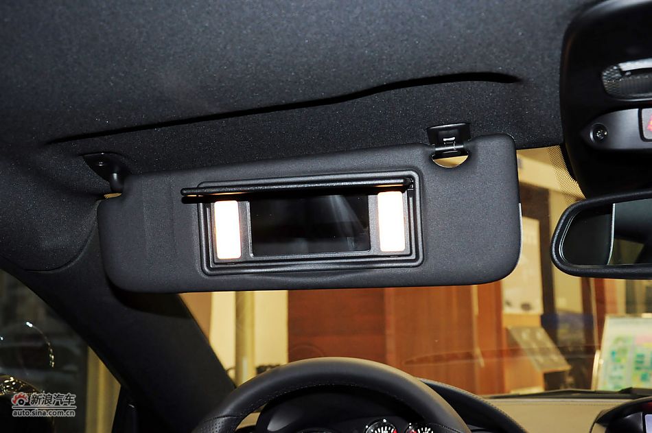 2011款标致RCZ实拍