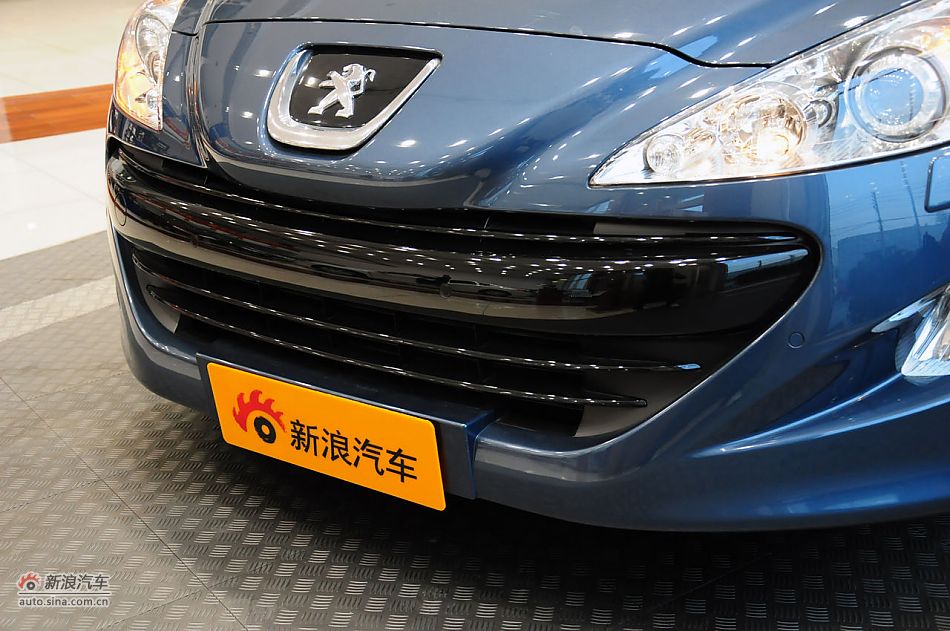 2011款标致RCZ实拍