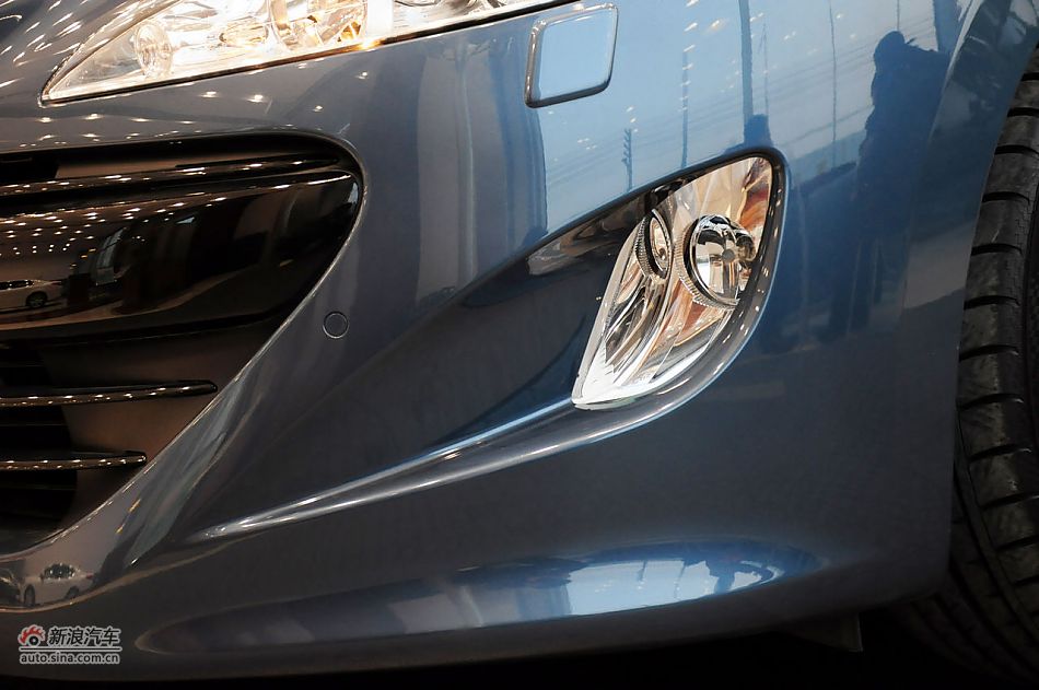 2011款标致RCZ实拍