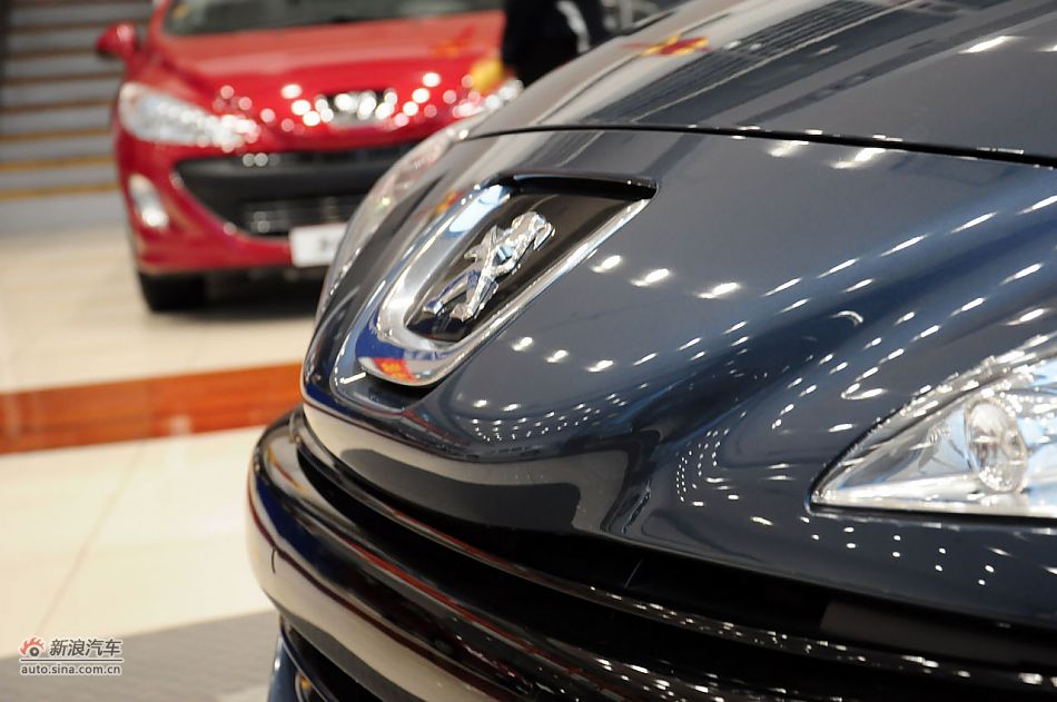 2011款标致RCZ实拍