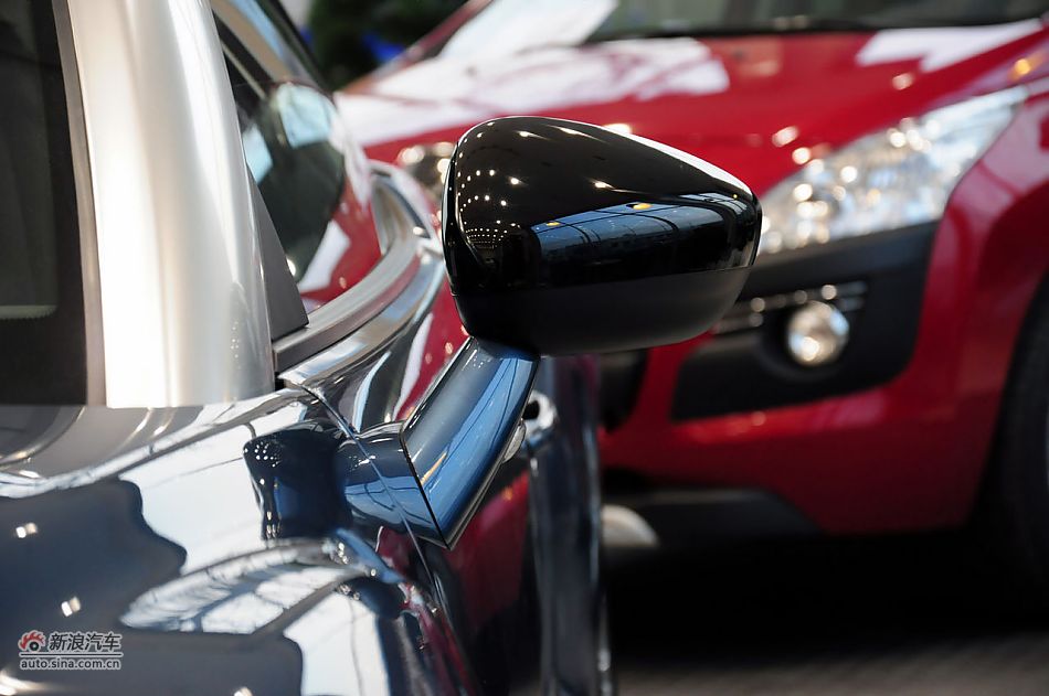 2011款标致RCZ实拍