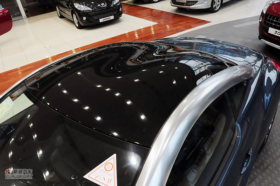 2011款标致RCZ实拍