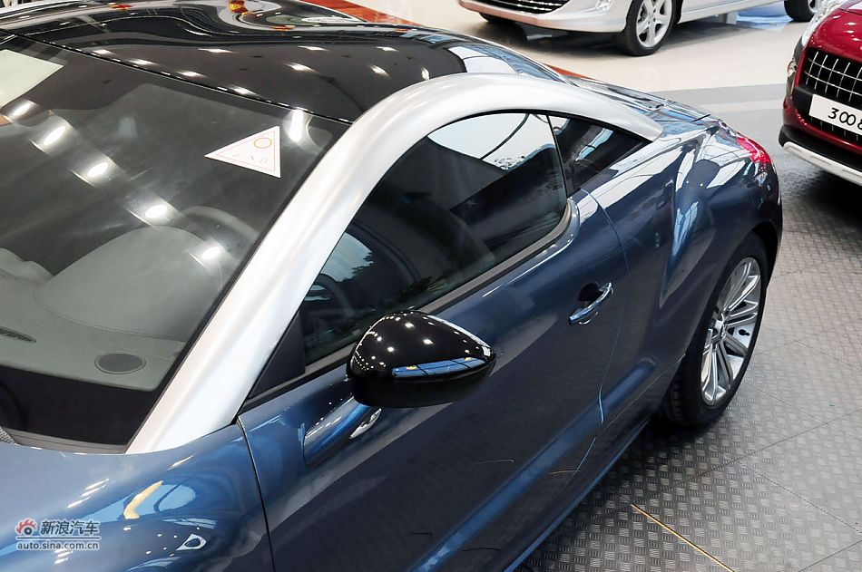 2011款标致RCZ实拍