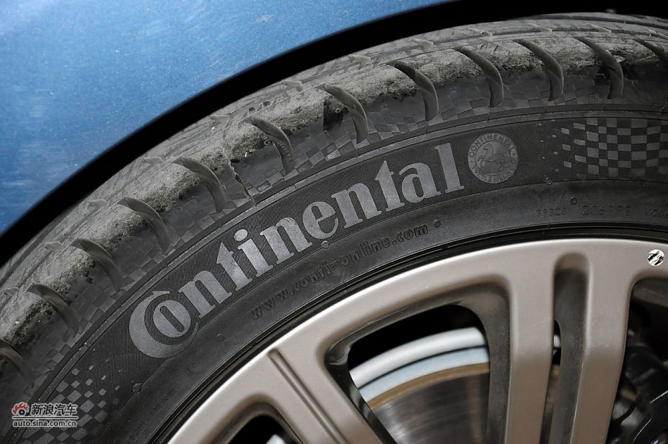 2011款标致RCZ实拍