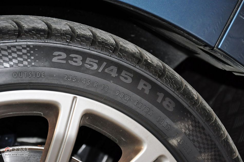 2011款标致RCZ实拍