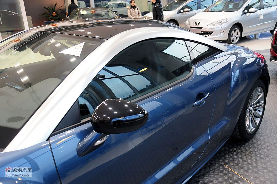 2011款标致RCZ实拍