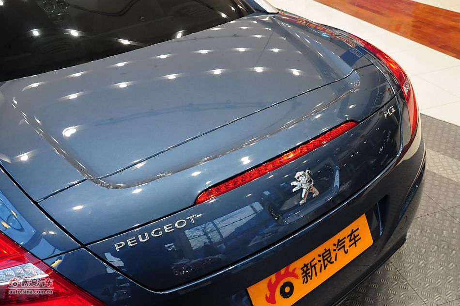 2011款标致RCZ实拍