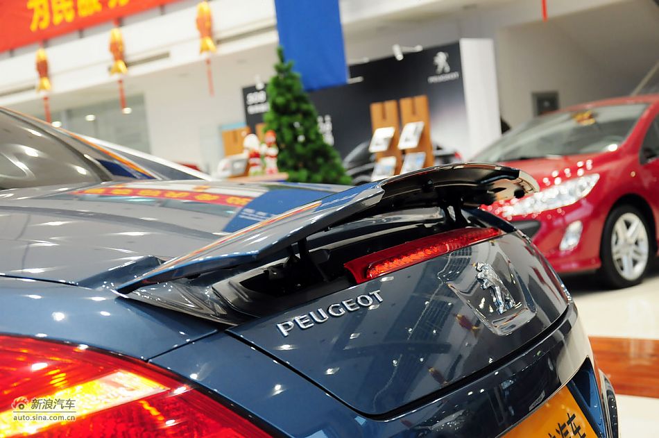 2011款标致RCZ实拍