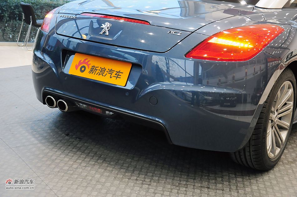 2011款标致RCZ实拍