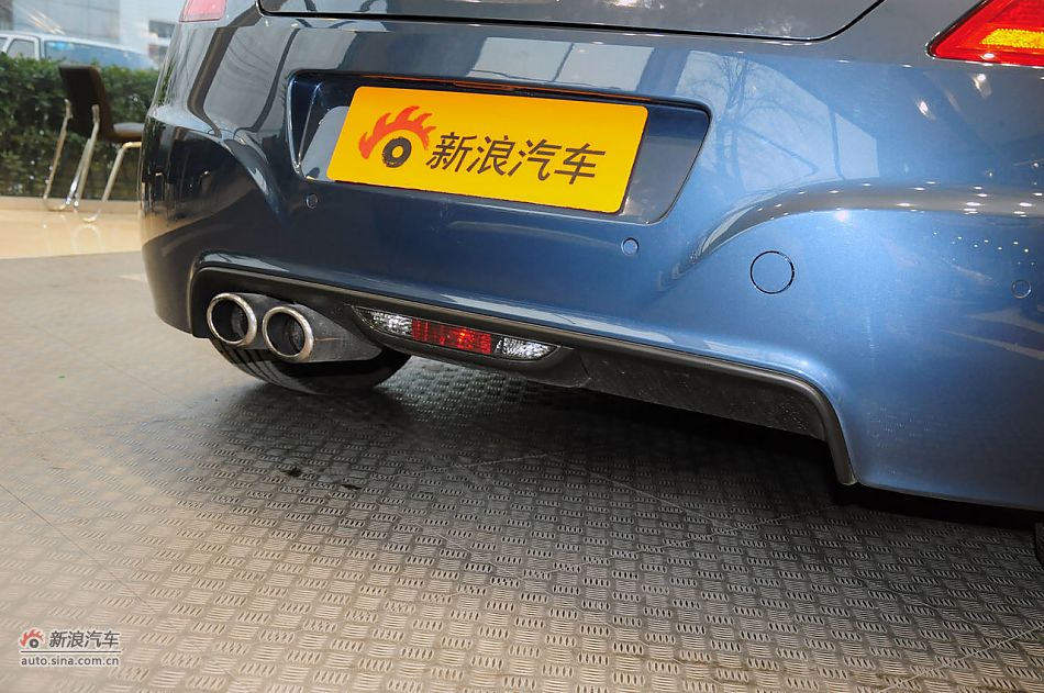 2011款标致RCZ实拍