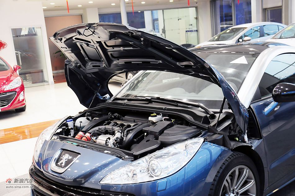 2011款标致RCZ实拍