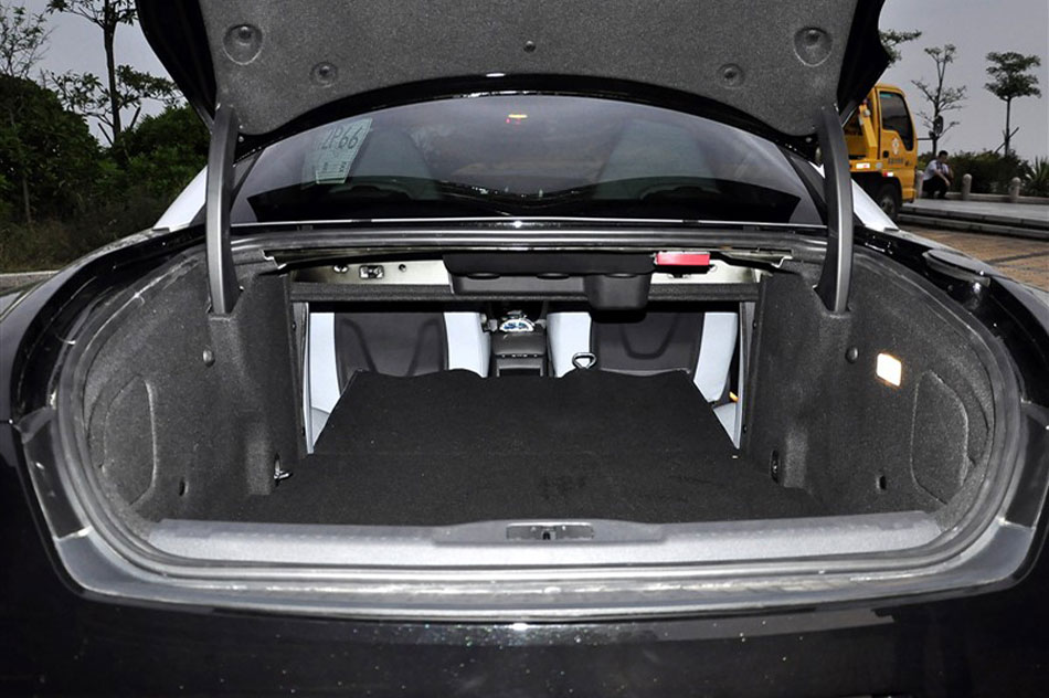 2011款标致RCZ豪华运动型