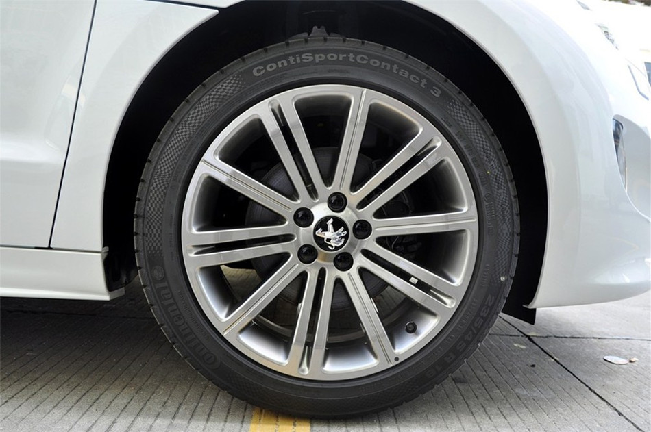 2011款标致RCZ豪华运动型